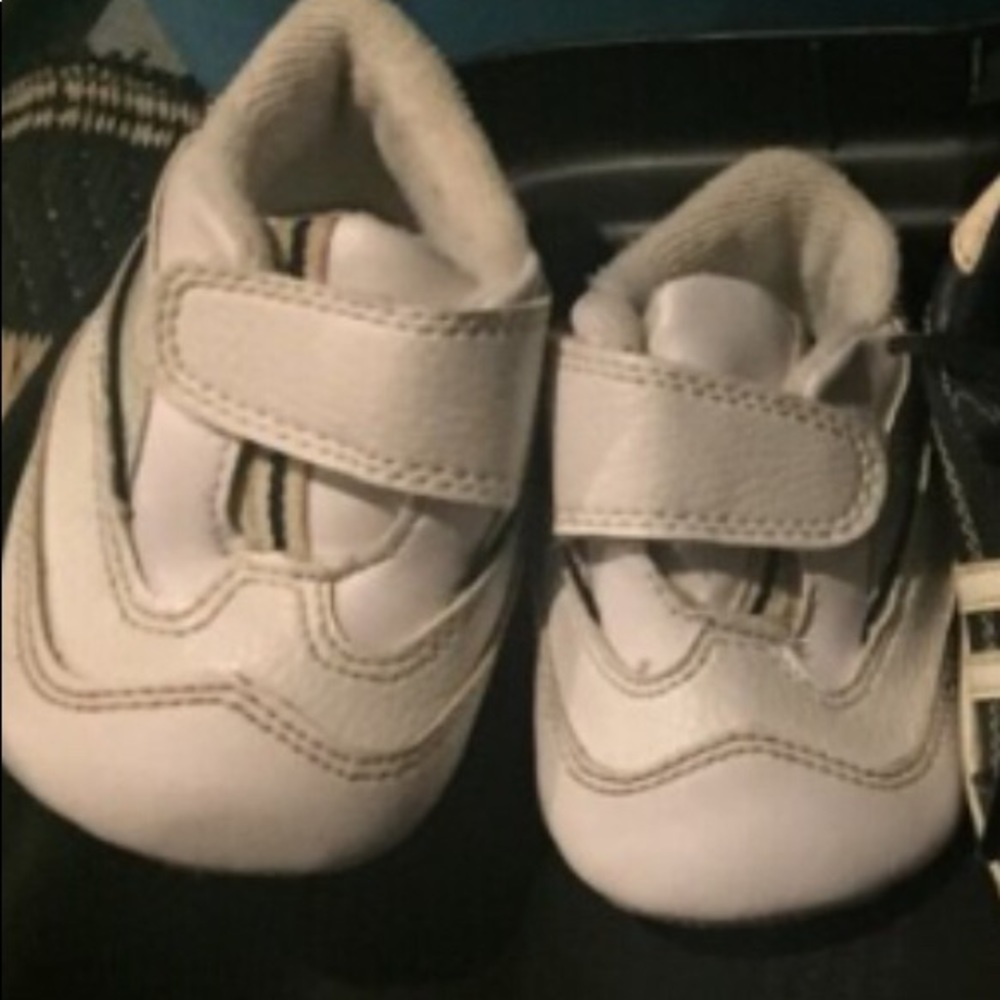 🪩Gerber sneakers/slippers